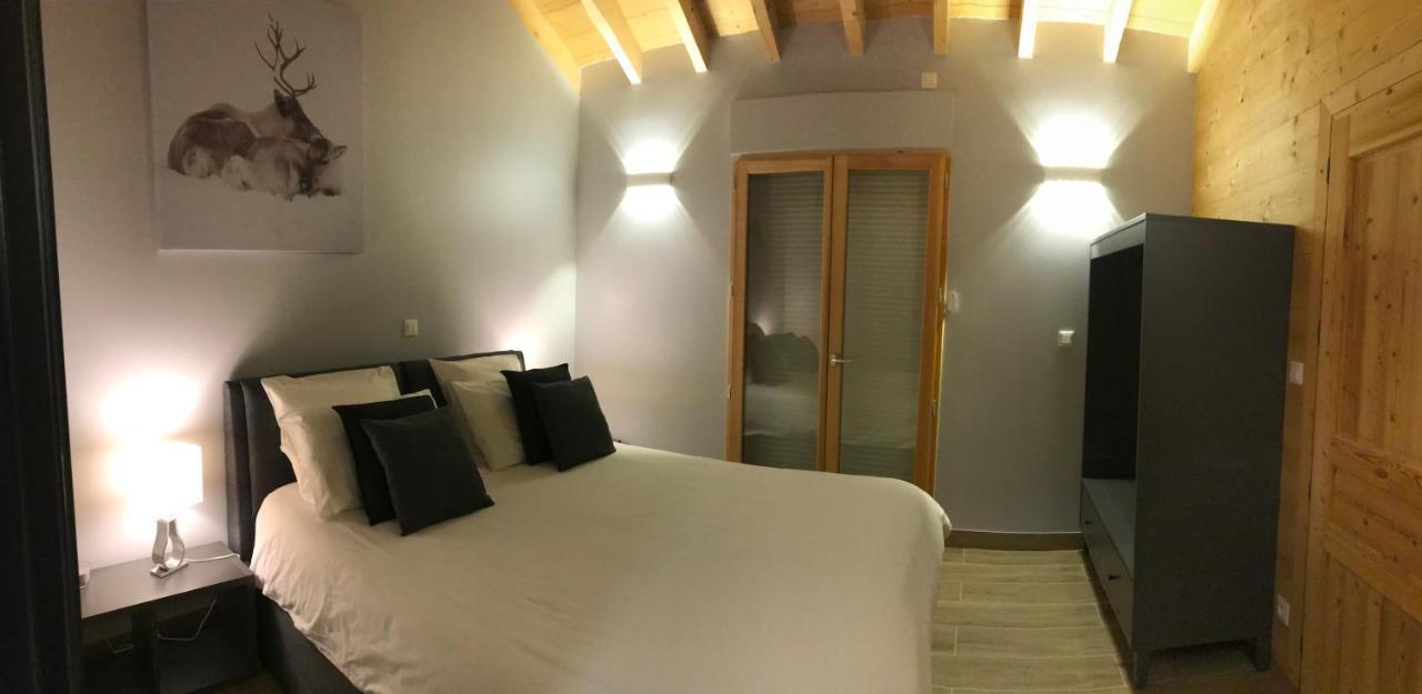 Chalet Barbara With Swimming Pool In The Heart Of Oisans Le Bourg-dʼOisans Exteriör bild